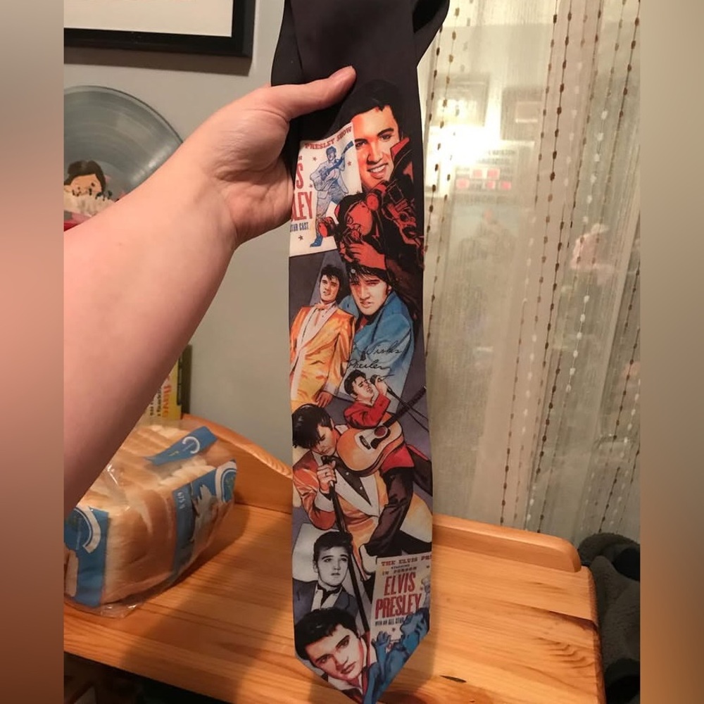 1994 R A L P H Marlin E L V I S Tie